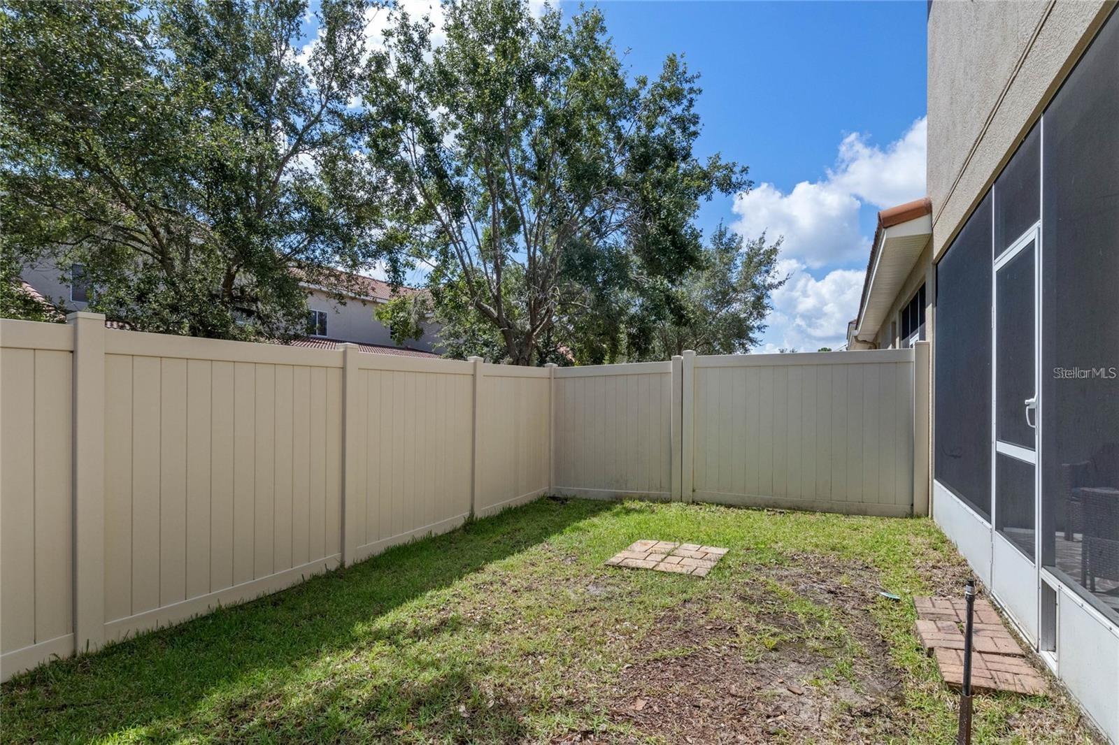 Image 27 of 41 For 2122 Bent Grass Avenue