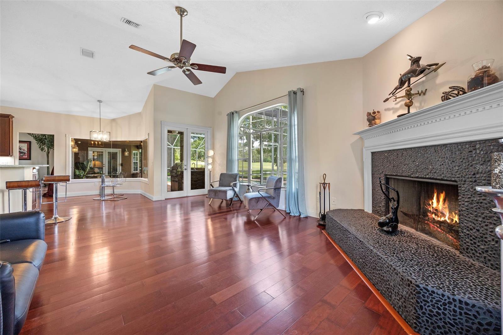 Image 6 of 22 For 6631 Crenshaw Drive