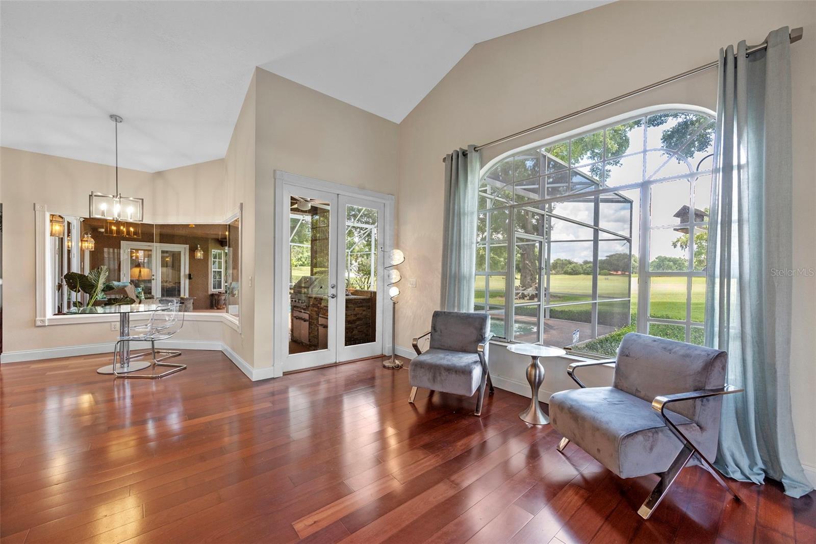 Image 9 of 22 For 6631 Crenshaw Drive