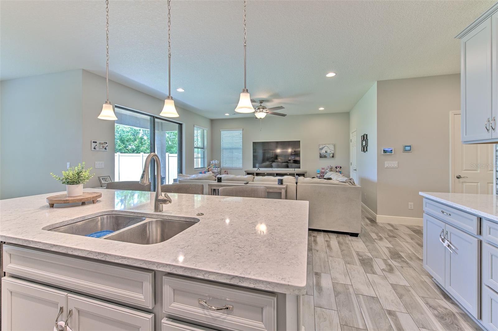 Image 31 of 69 For 12990 Burns Drive