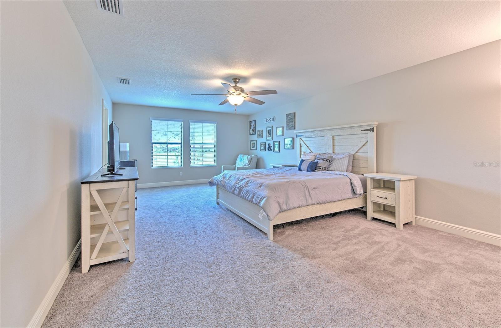Image 37 of 69 For 12990 Burns Drive