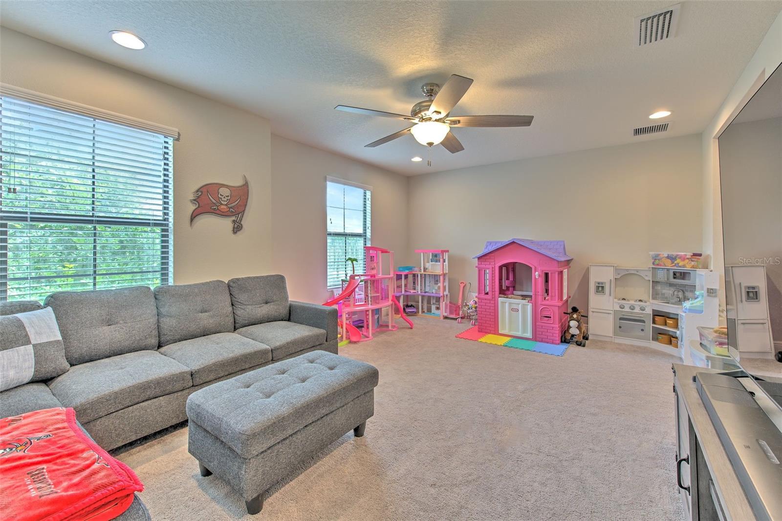 Image 47 of 69 For 12990 Burns Drive