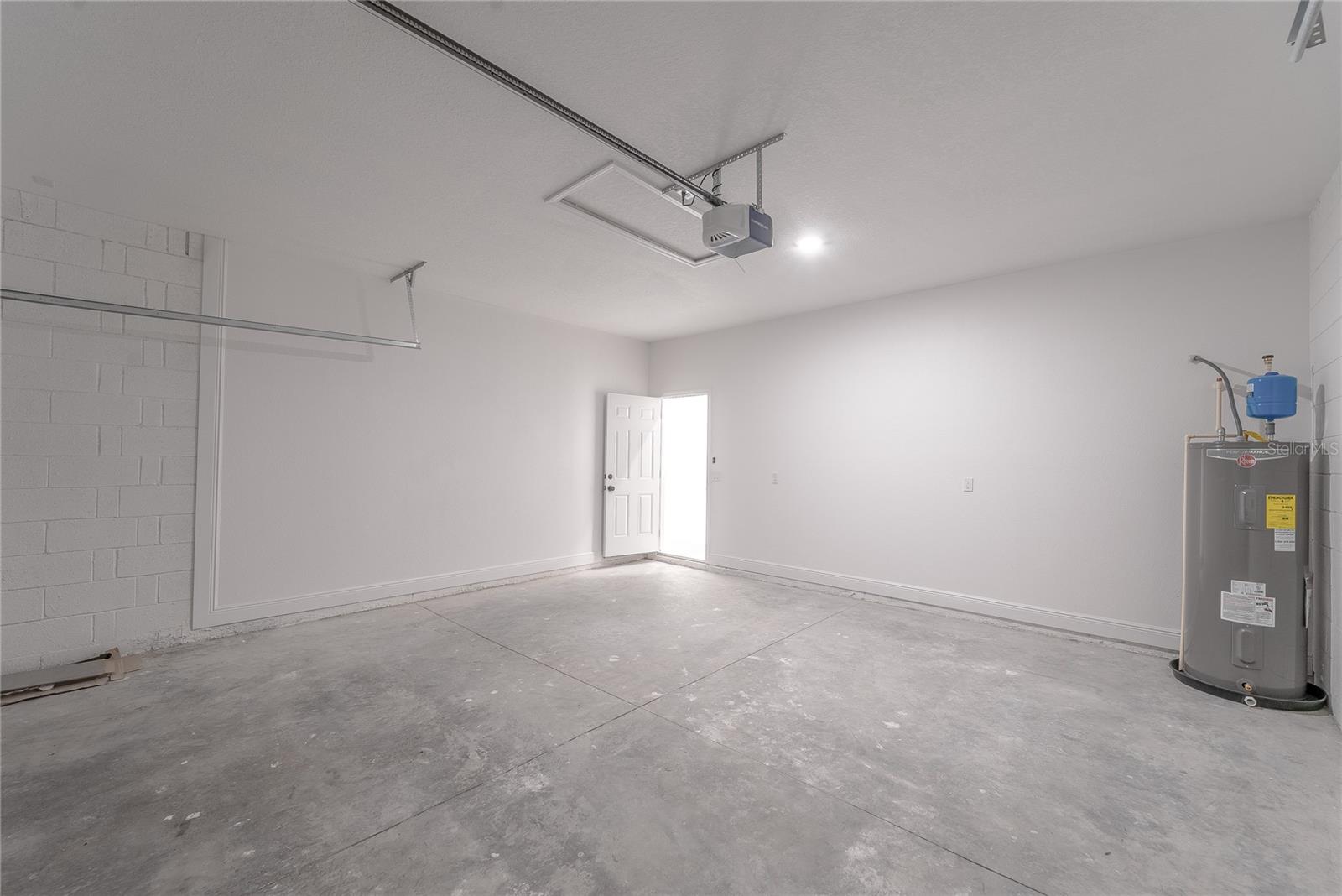 Image 22 of 33 For 572 Bluster Place