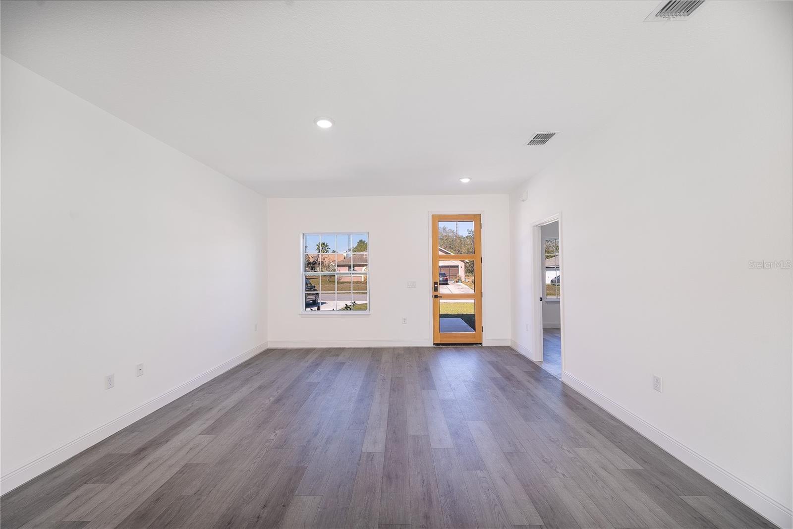Image 6 of 33 For 572 Bluster Place