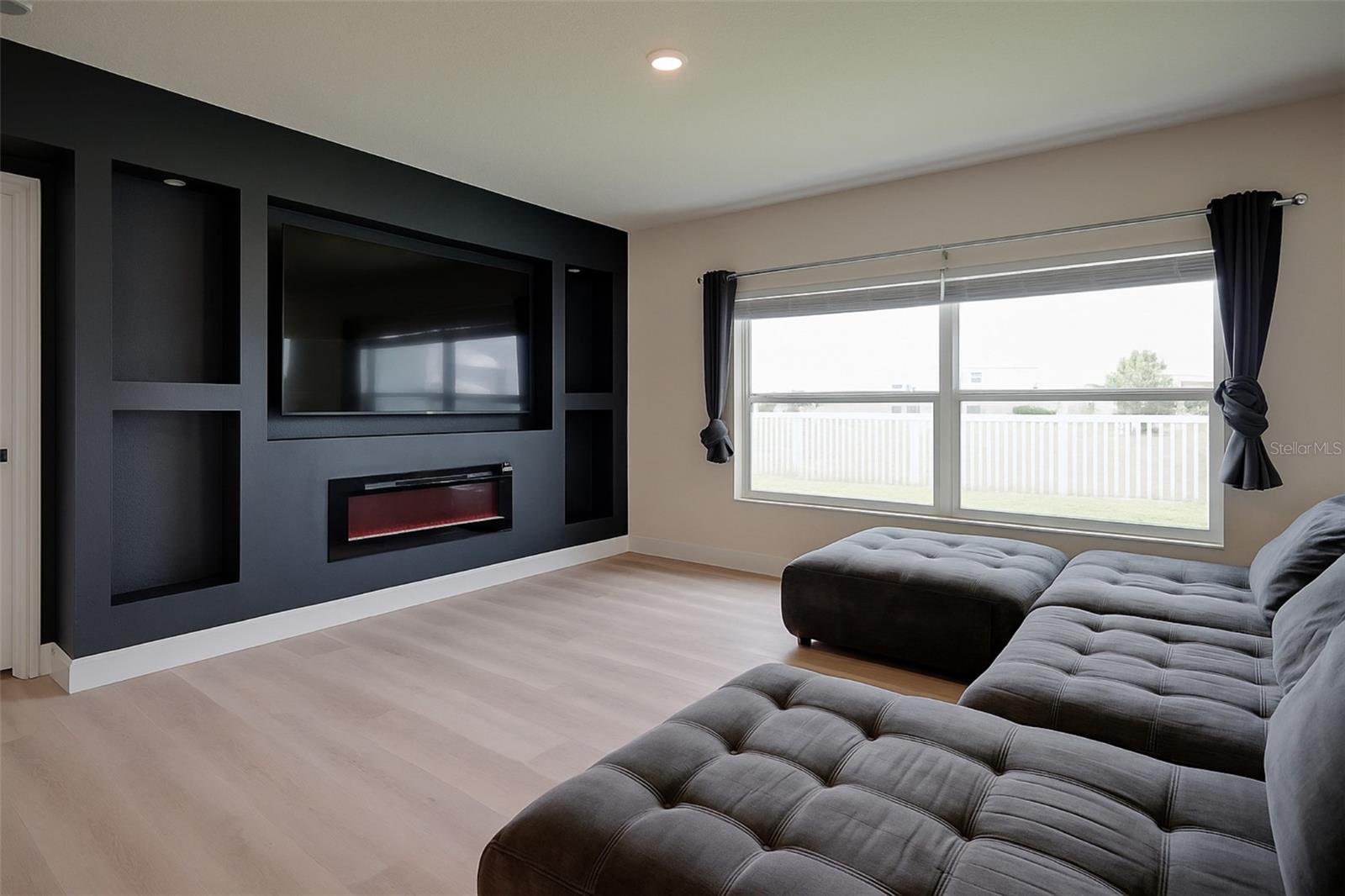 Image 2 of 37 For 424 Quarry Rock Circle
