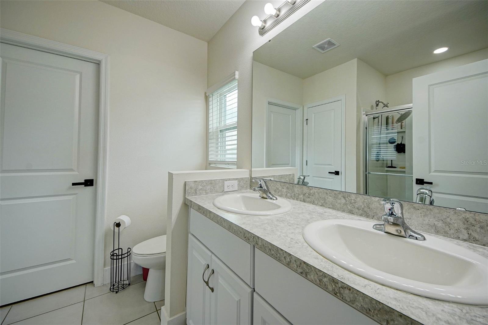 Image 22 of 37 For 424 Quarry Rock Circle