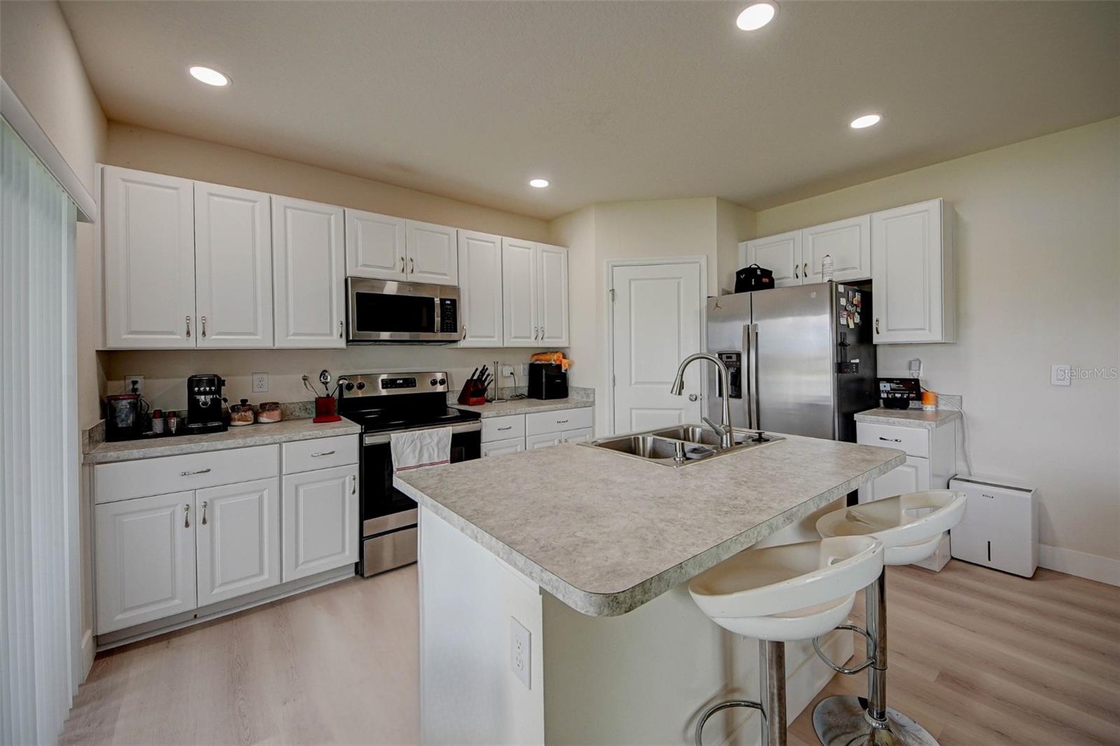 Image 9 of 37 For 424 Quarry Rock Circle