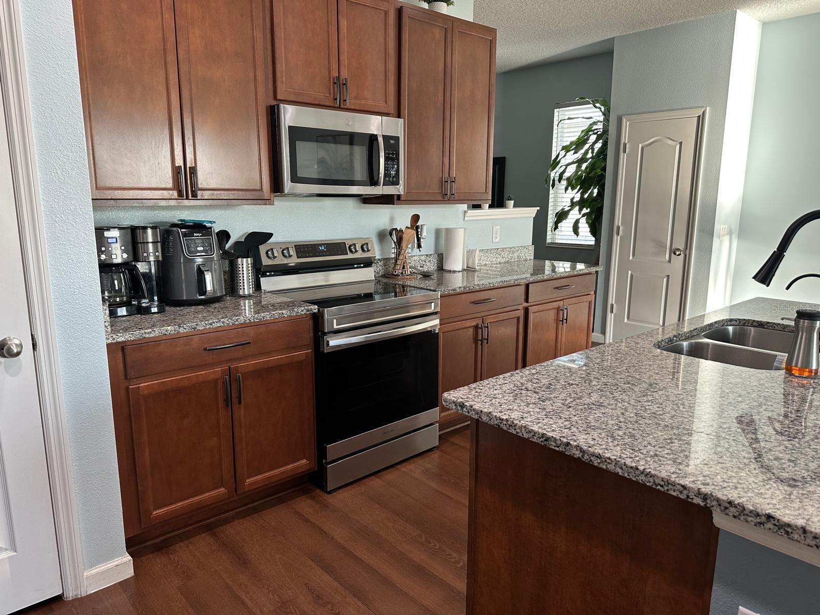 Image 11 of 26 For 3222 Stratton Circle