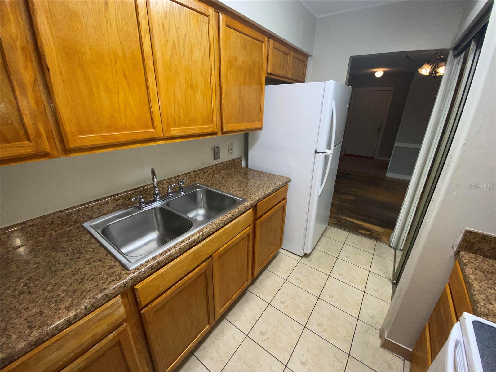 Image 10 of 19 For 6104 Curry Ford Road 207