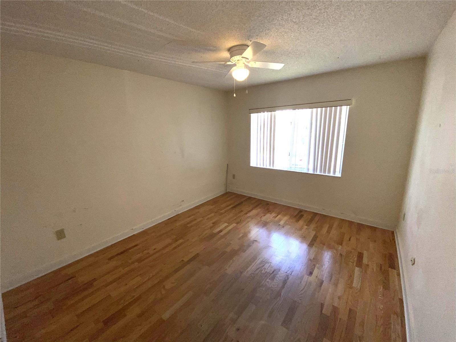 Image 15 of 19 For 6104 Curry Ford Road 207