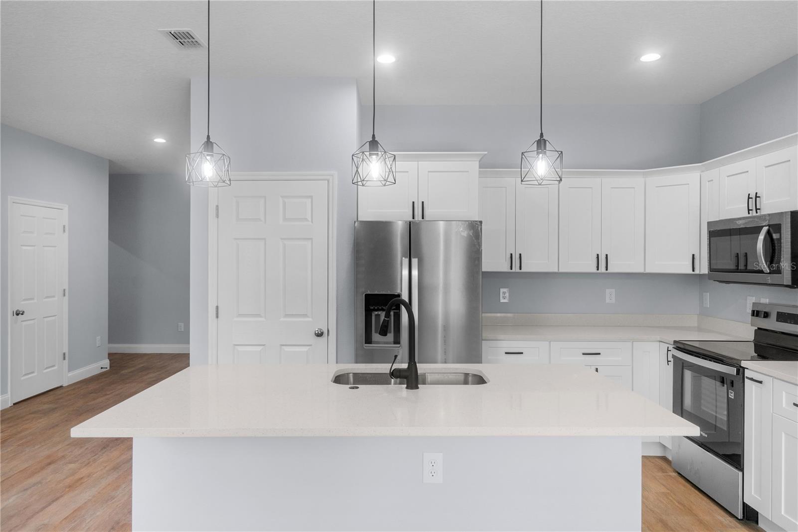 Image 6 of 42 For 1765 9th Avenue