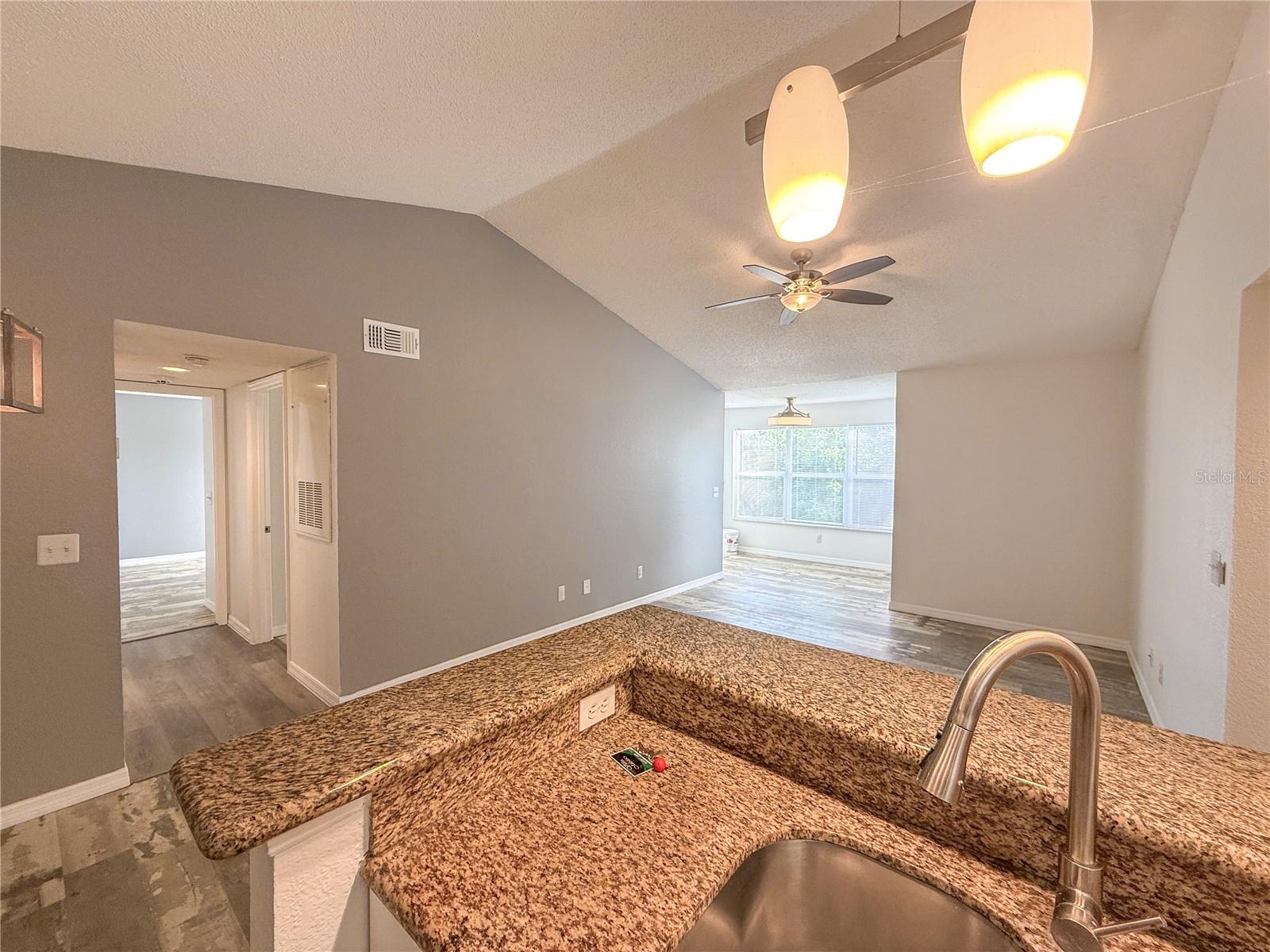 Image 12 of 37 For 5128 Conroy Road 728