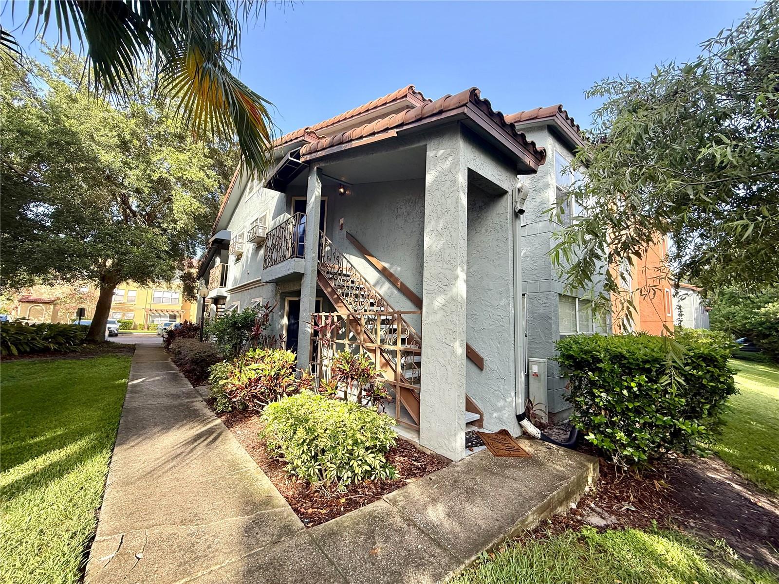 Image 3 of 37 For 5128 Conroy Road 728