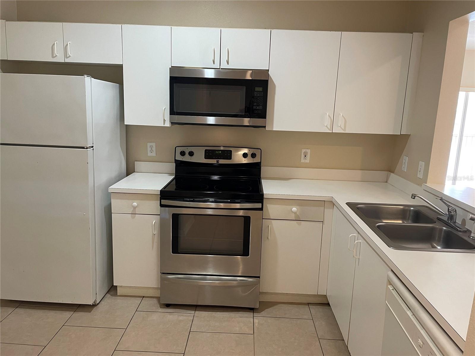 Image 2 of 6 For 13215 Villa Vista Drive 202