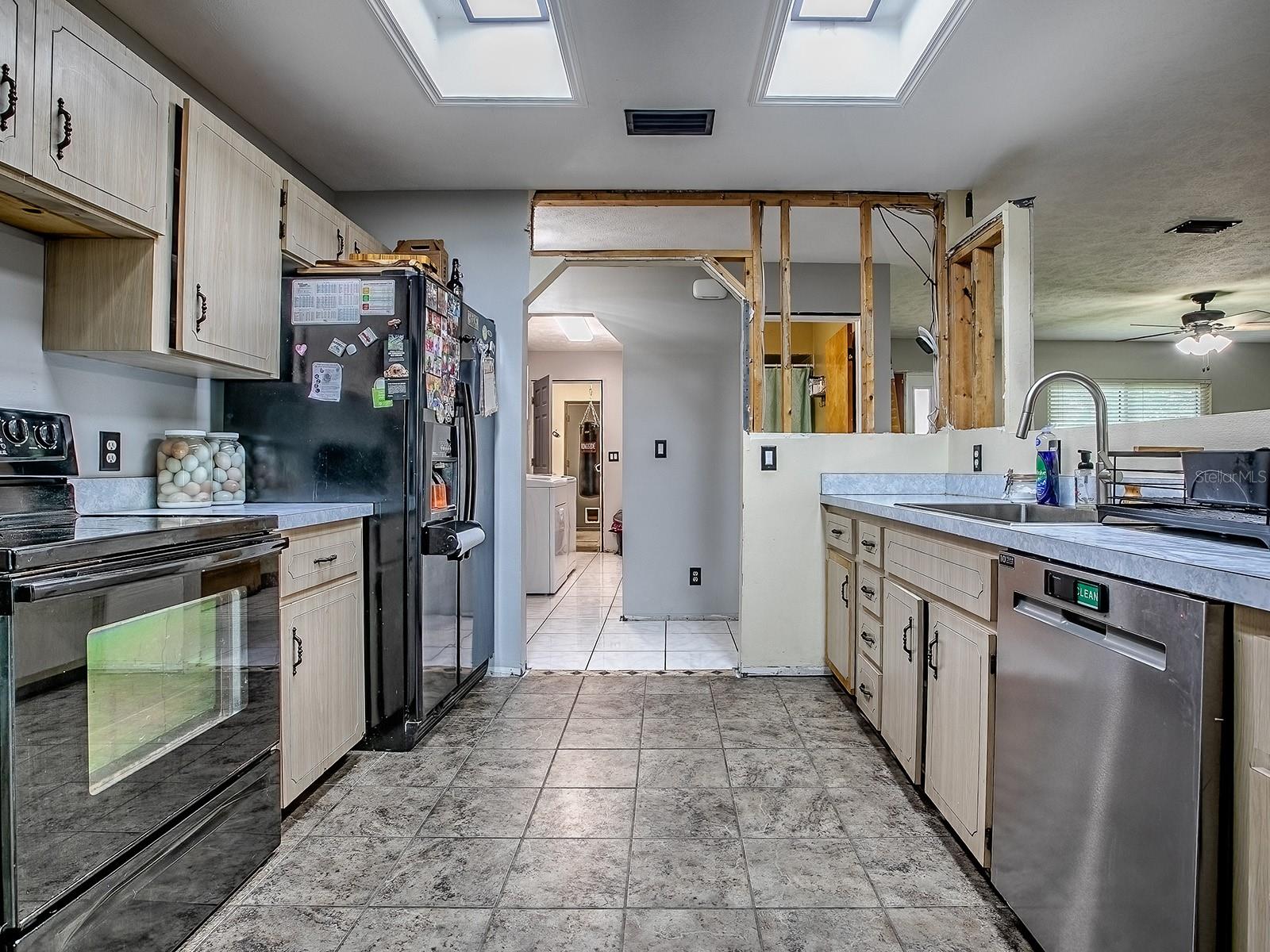 Image 9 of 33 For 10849 73rd Court
