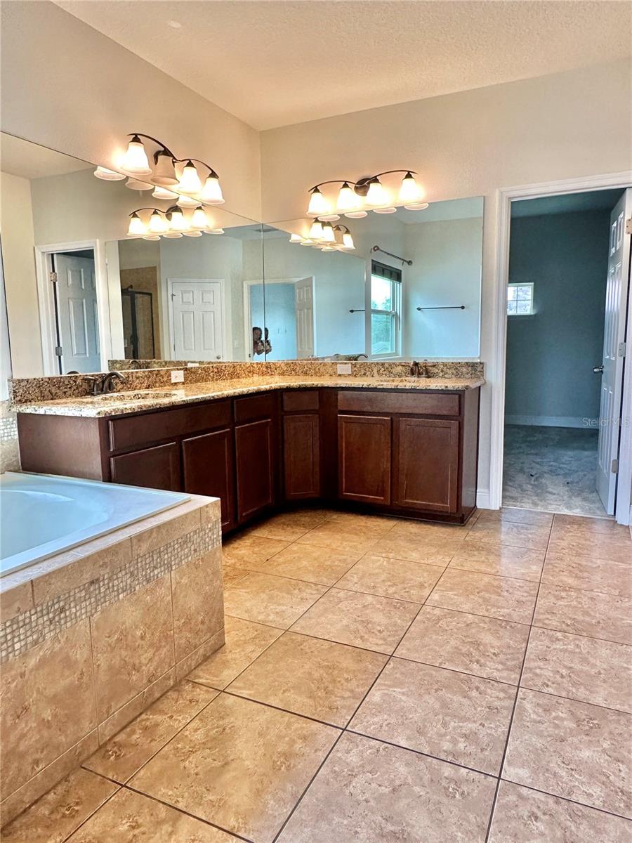 Image 27 of 31 For 2300 Kelbrook Court