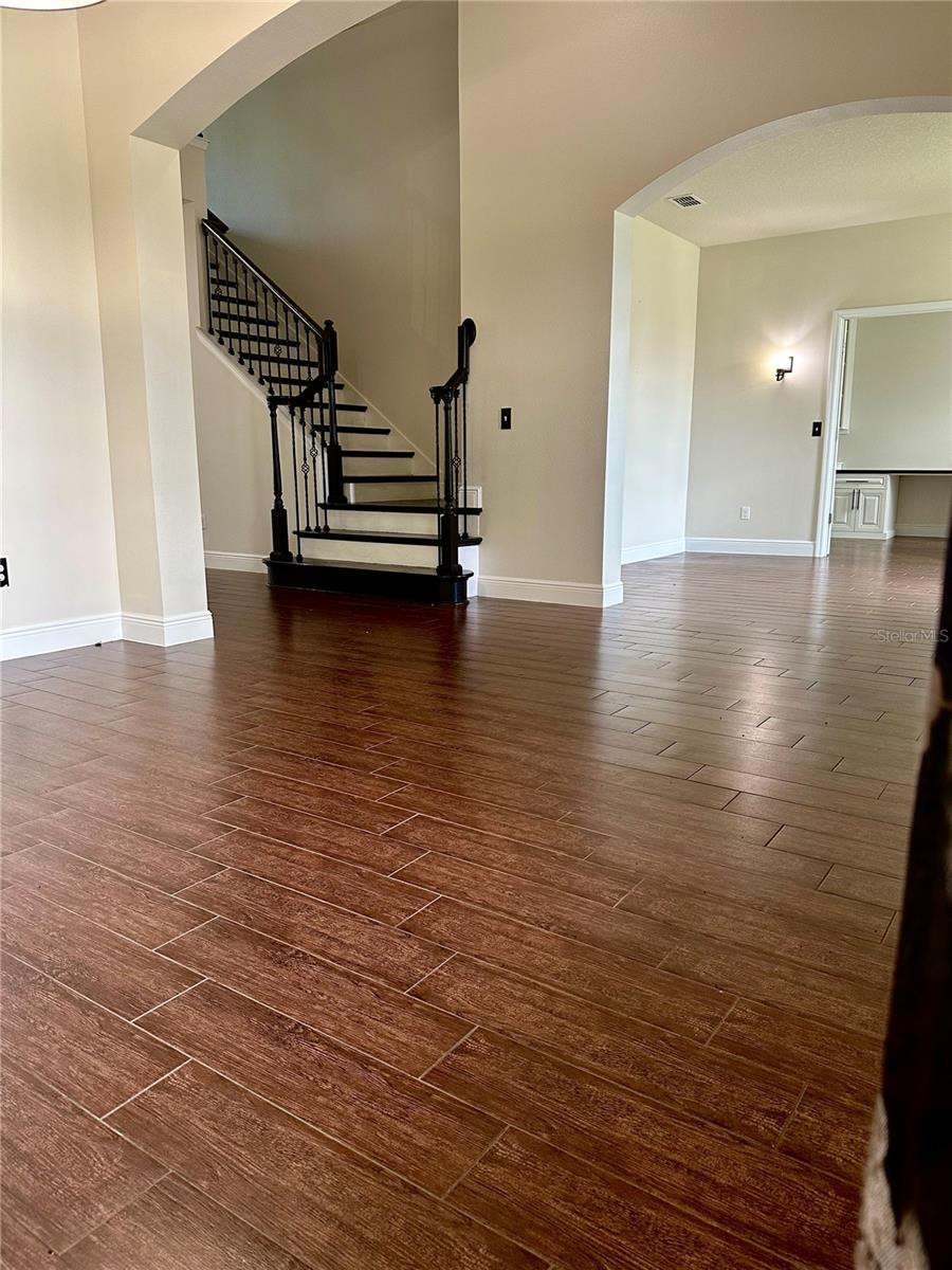 Image 7 of 31 For 2300 Kelbrook Court