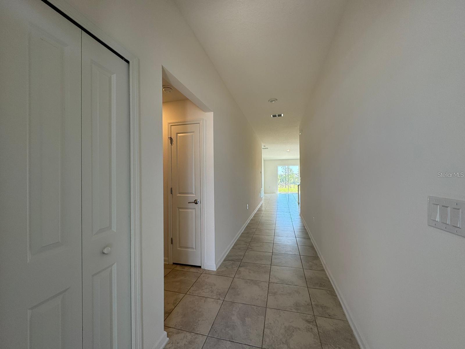 Image 14 of 24 For 994 Laurel View Way