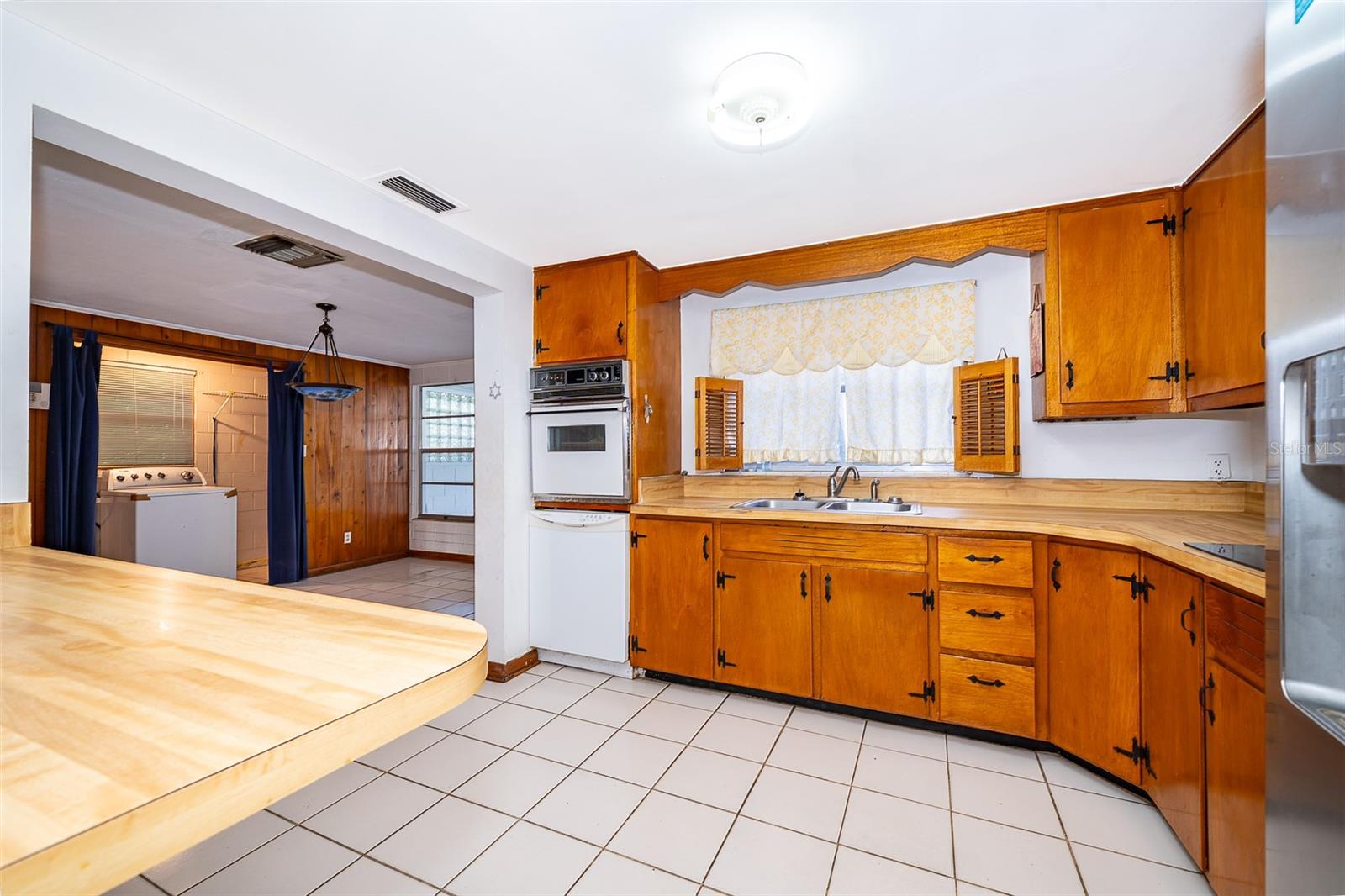 Image 8 of 28 For 6416 Sheryl Ann Drive