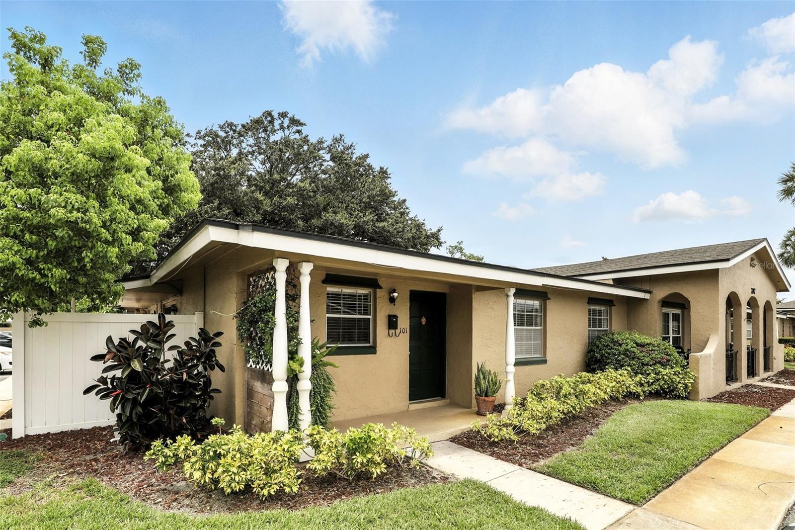 Image 2 of 28 For 207 Esplanade Way 101