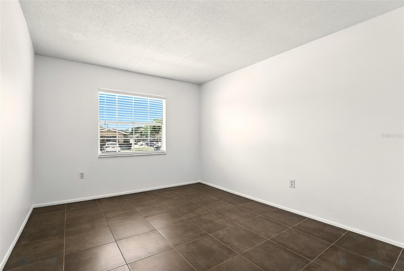 Image 20 of 28 For 207 Esplanade Way 101