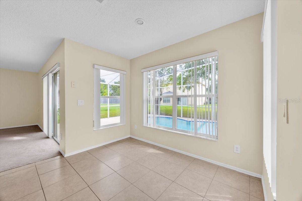 Image 11 of 31 For 14425 Huntingfield Drive