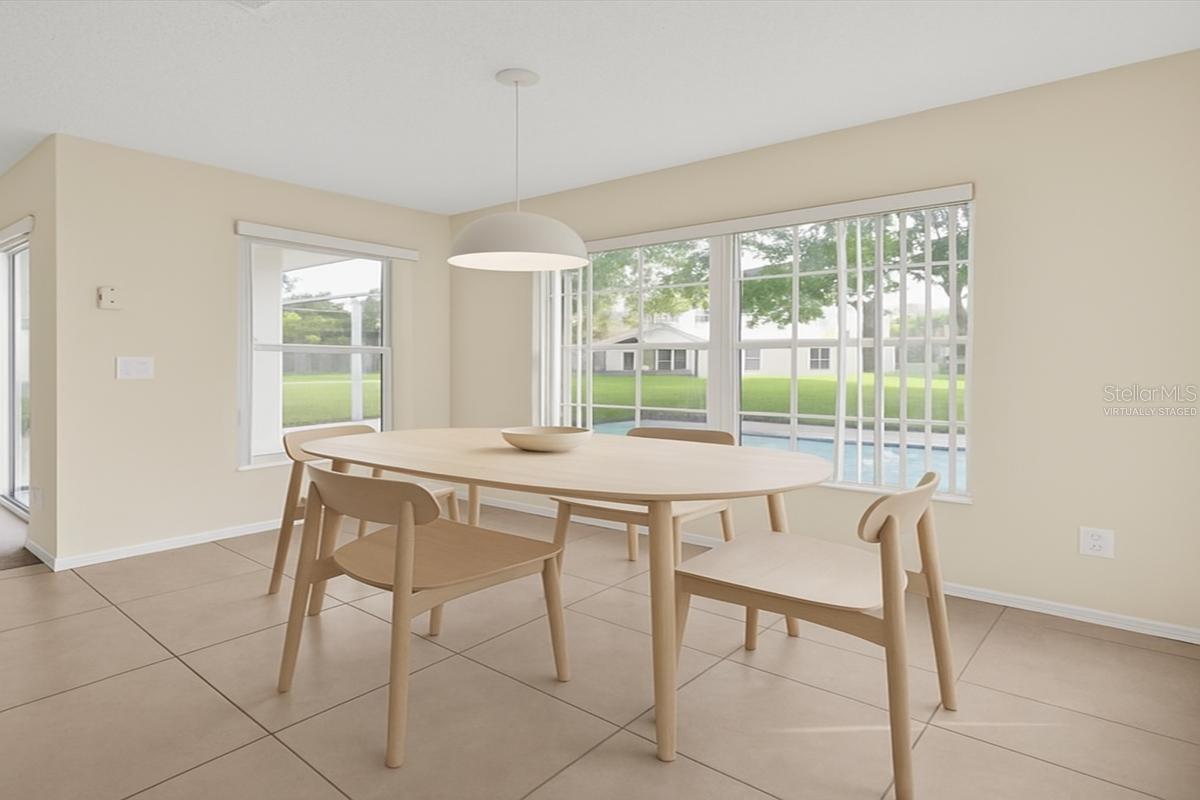 Image 12 of 31 For 14425 Huntingfield Drive