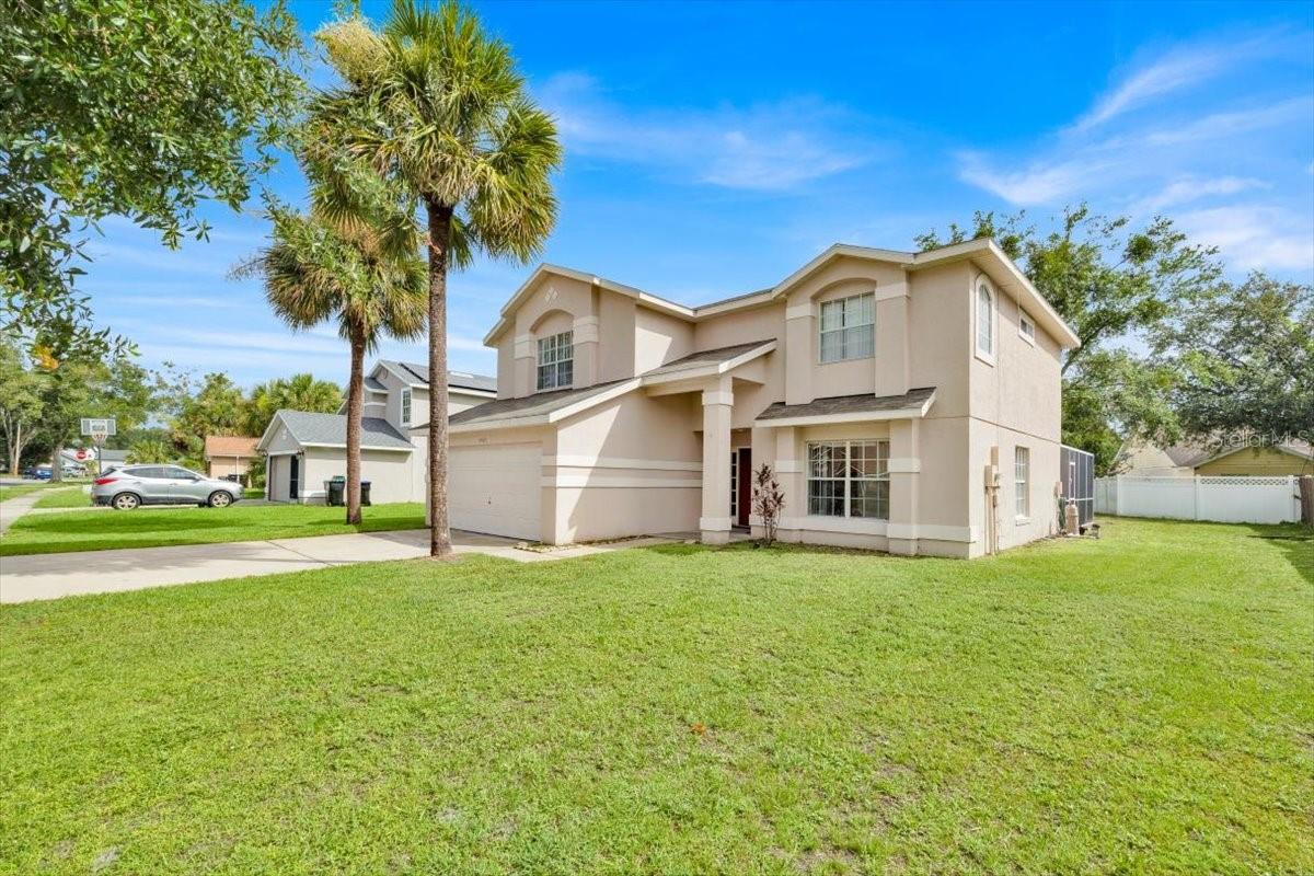Image 2 of 31 For 14425 Huntingfield Drive