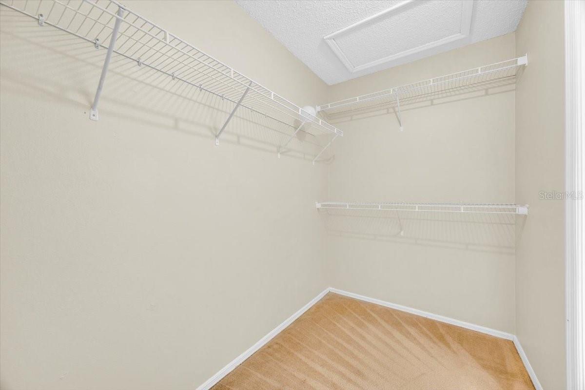 Image 21 of 31 For 14425 Huntingfield Drive