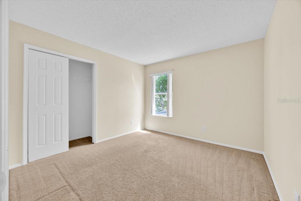 Image 23 of 31 For 14425 Huntingfield Drive