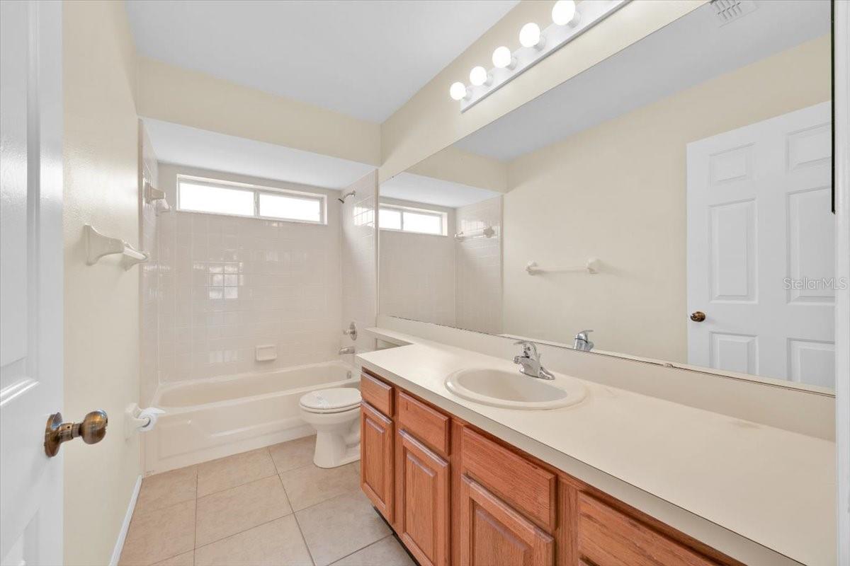 Image 25 of 31 For 14425 Huntingfield Drive