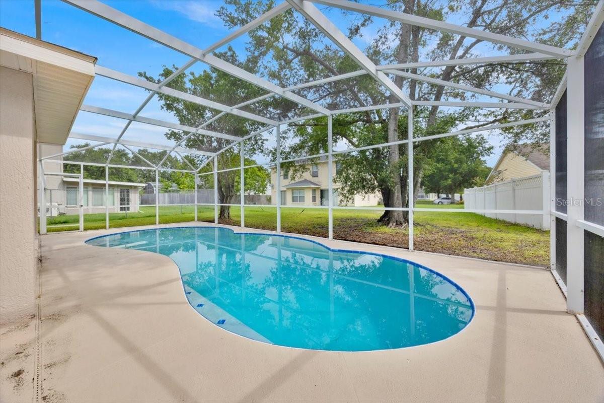 Image 29 of 31 For 14425 Huntingfield Drive