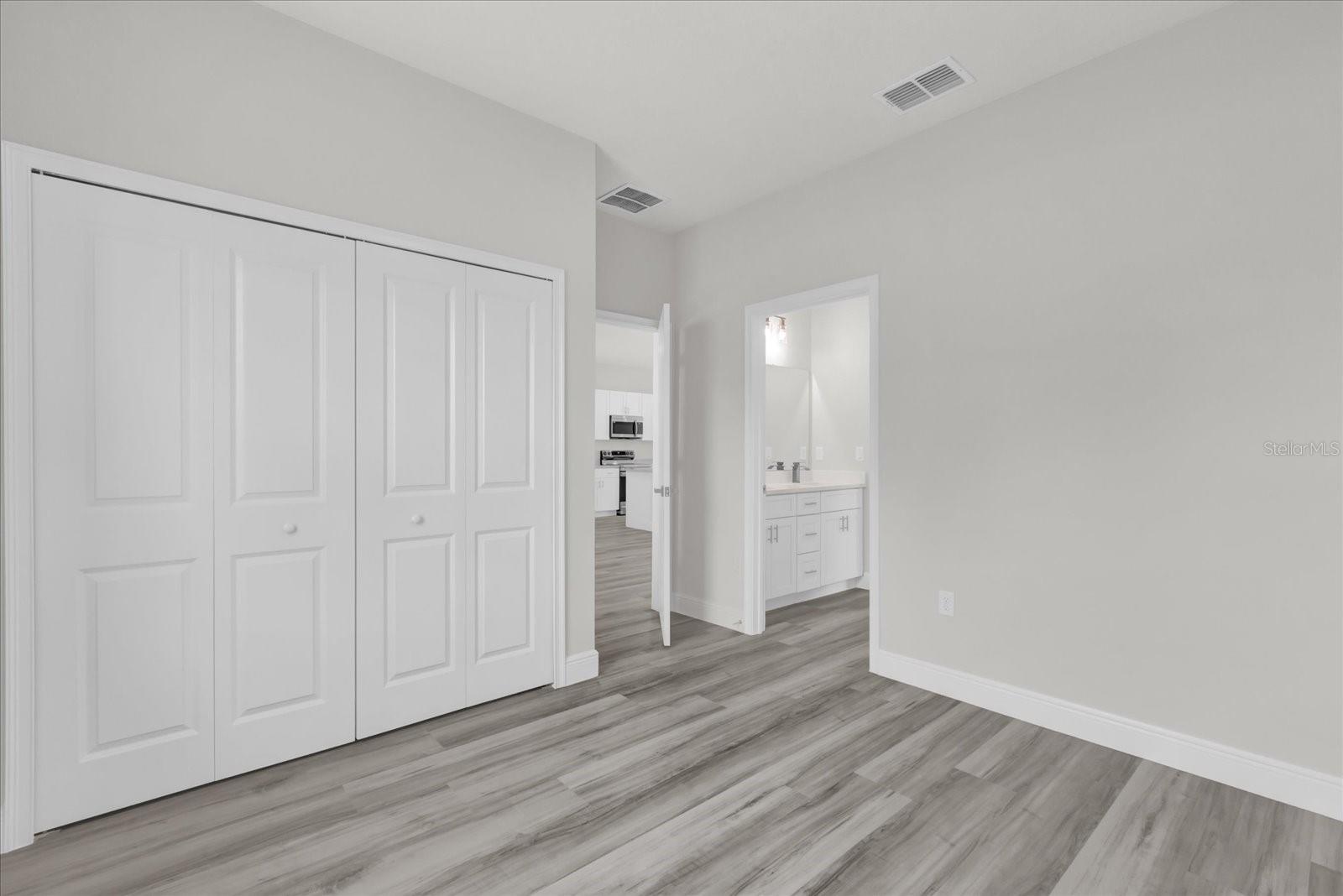 Image 17 of 34 For 15684 37th Circle