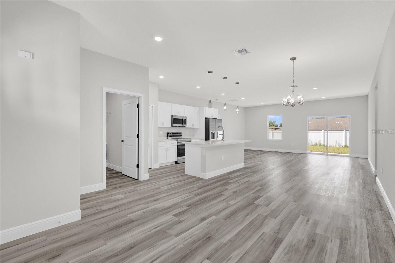 Image 6 of 34 For 15684 37th Circle