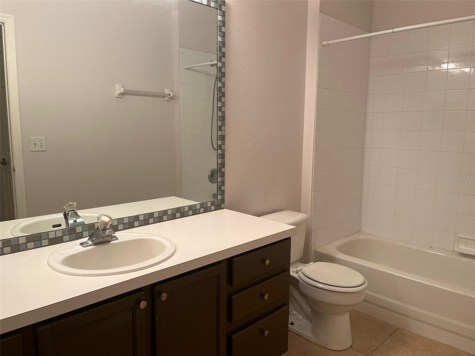 Image 13 of 21 For 7123 Yacht Basin Avenue 318