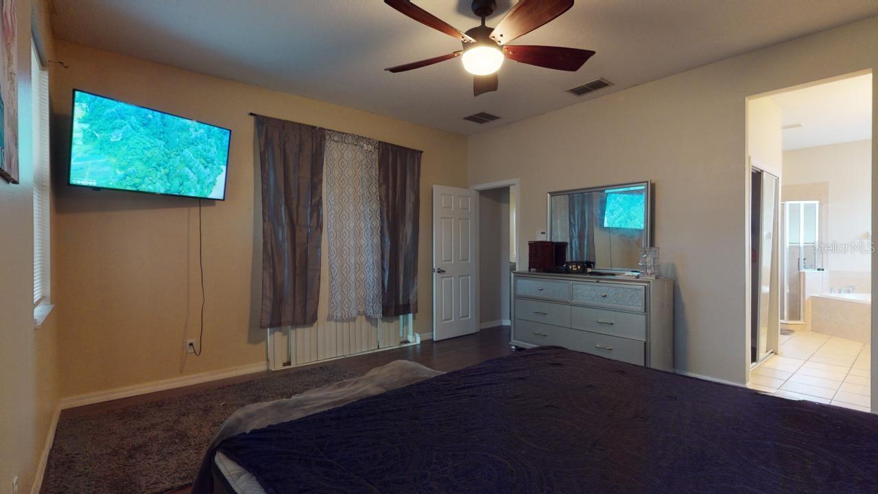 Image 10 of 33 For 3552 Macauley Court