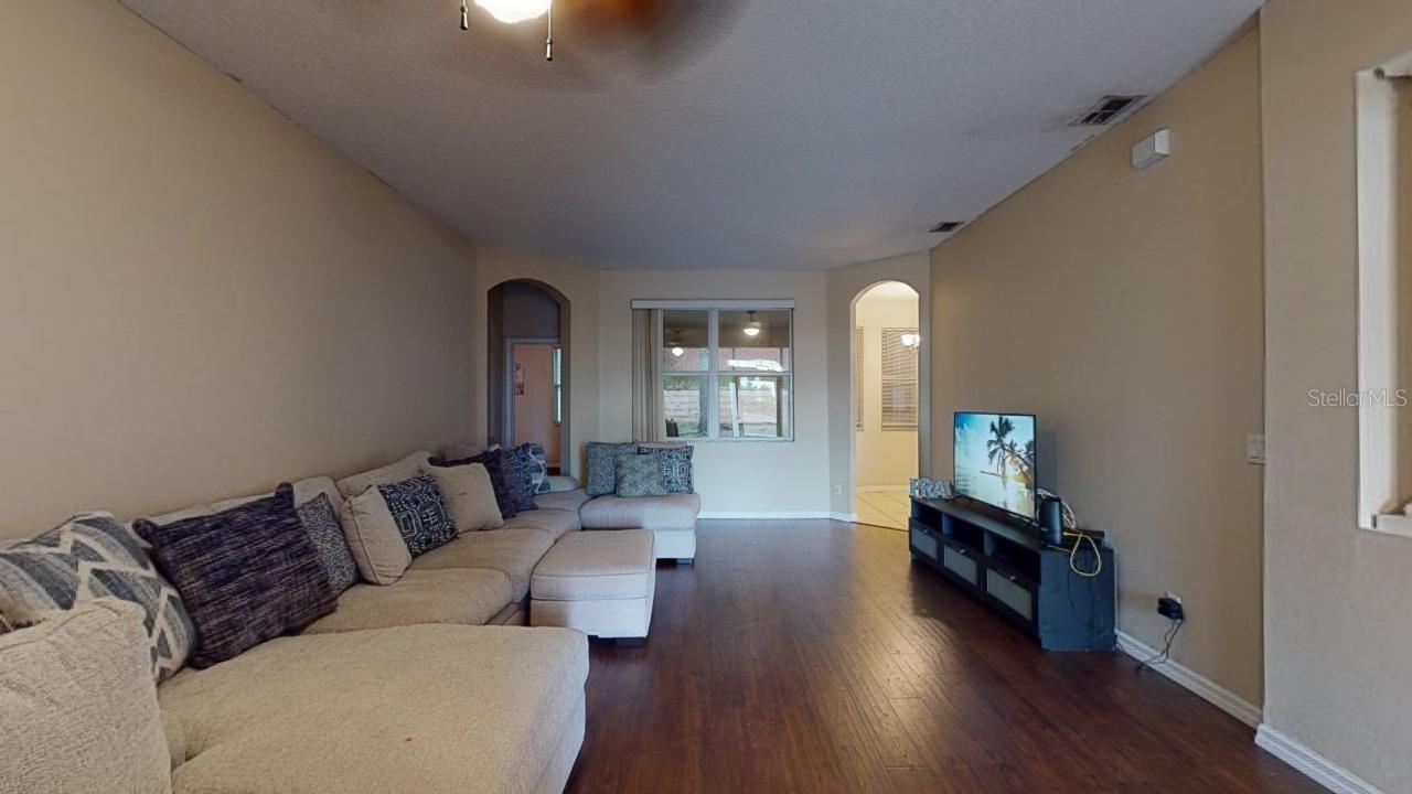 Image 4 of 33 For 3552 Macauley Court