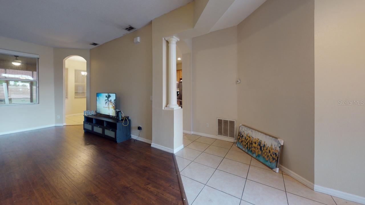 Image 5 of 33 For 3552 Macauley Court