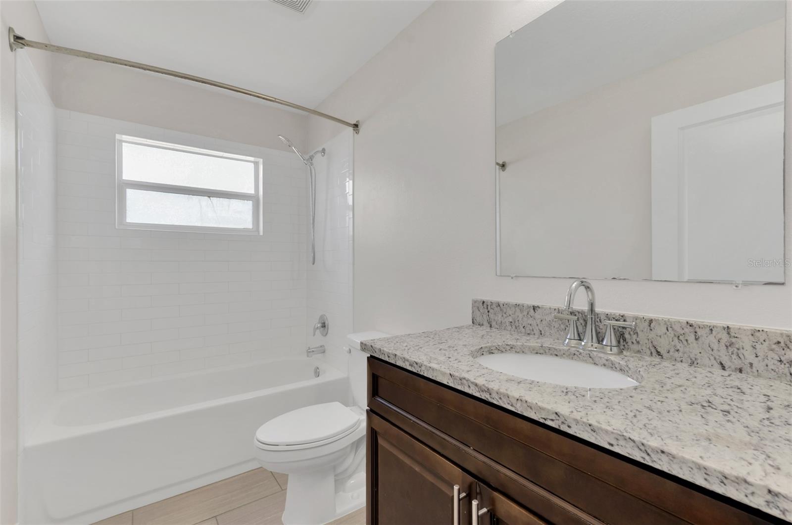 Image 18 of 27 For 2044 Hillview Circle