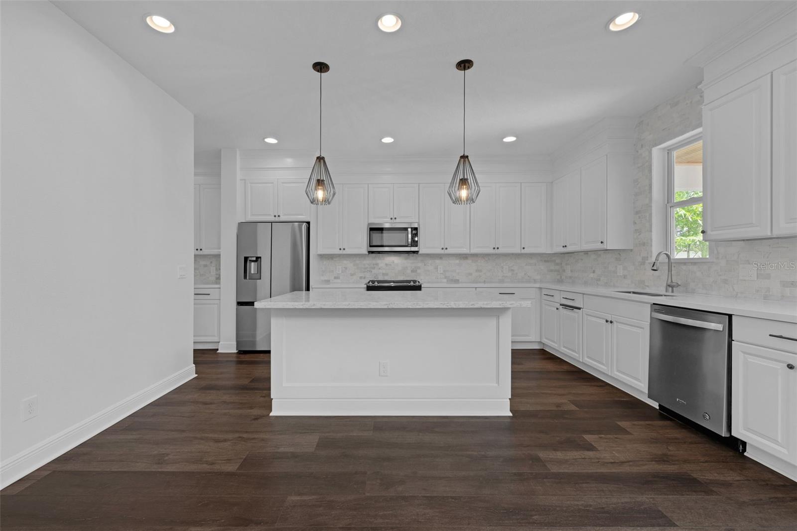Image 10 of 37 For 9378 Bradleigh Drive