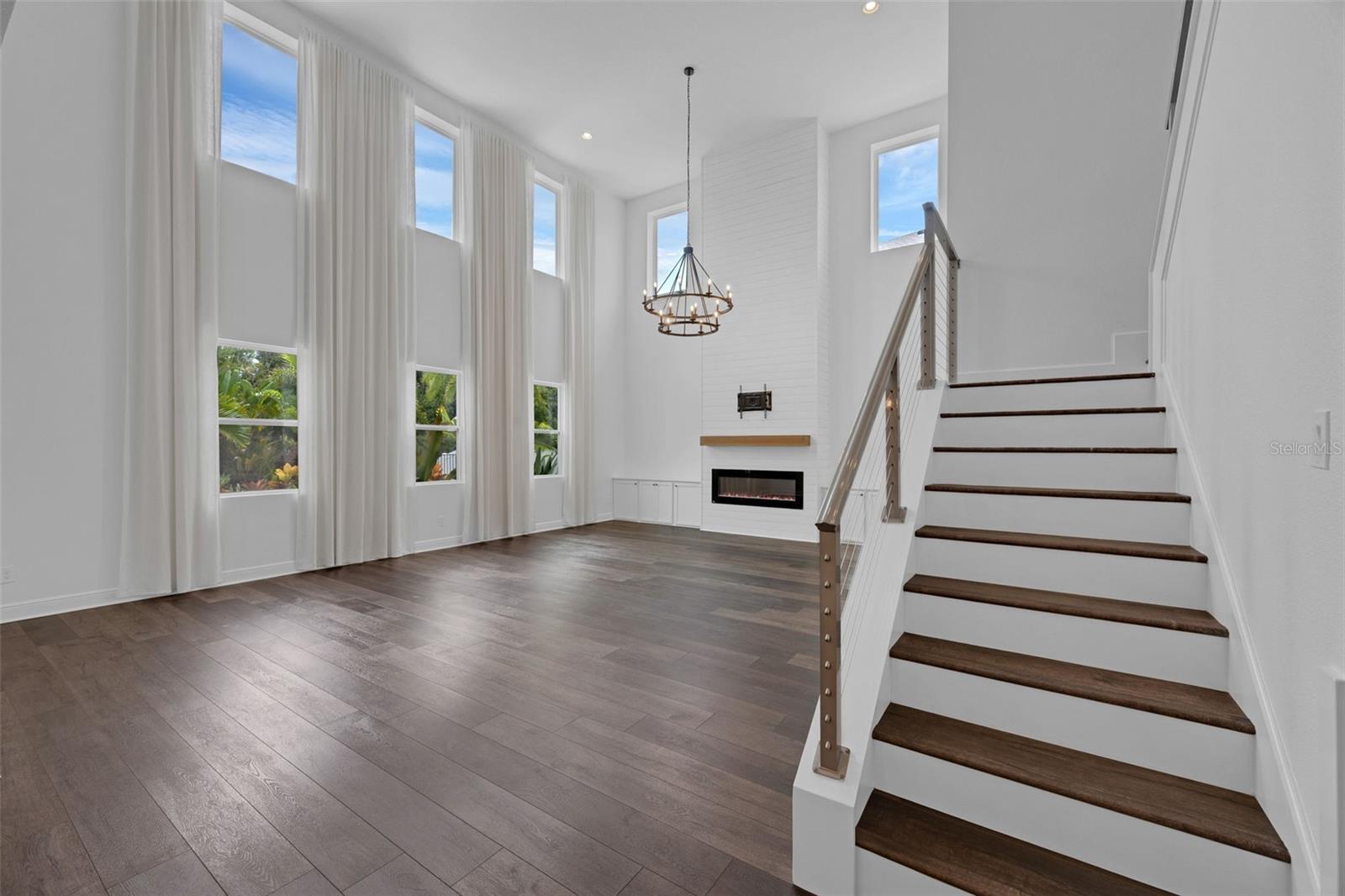 Image 13 of 37 For 9378 Bradleigh Drive