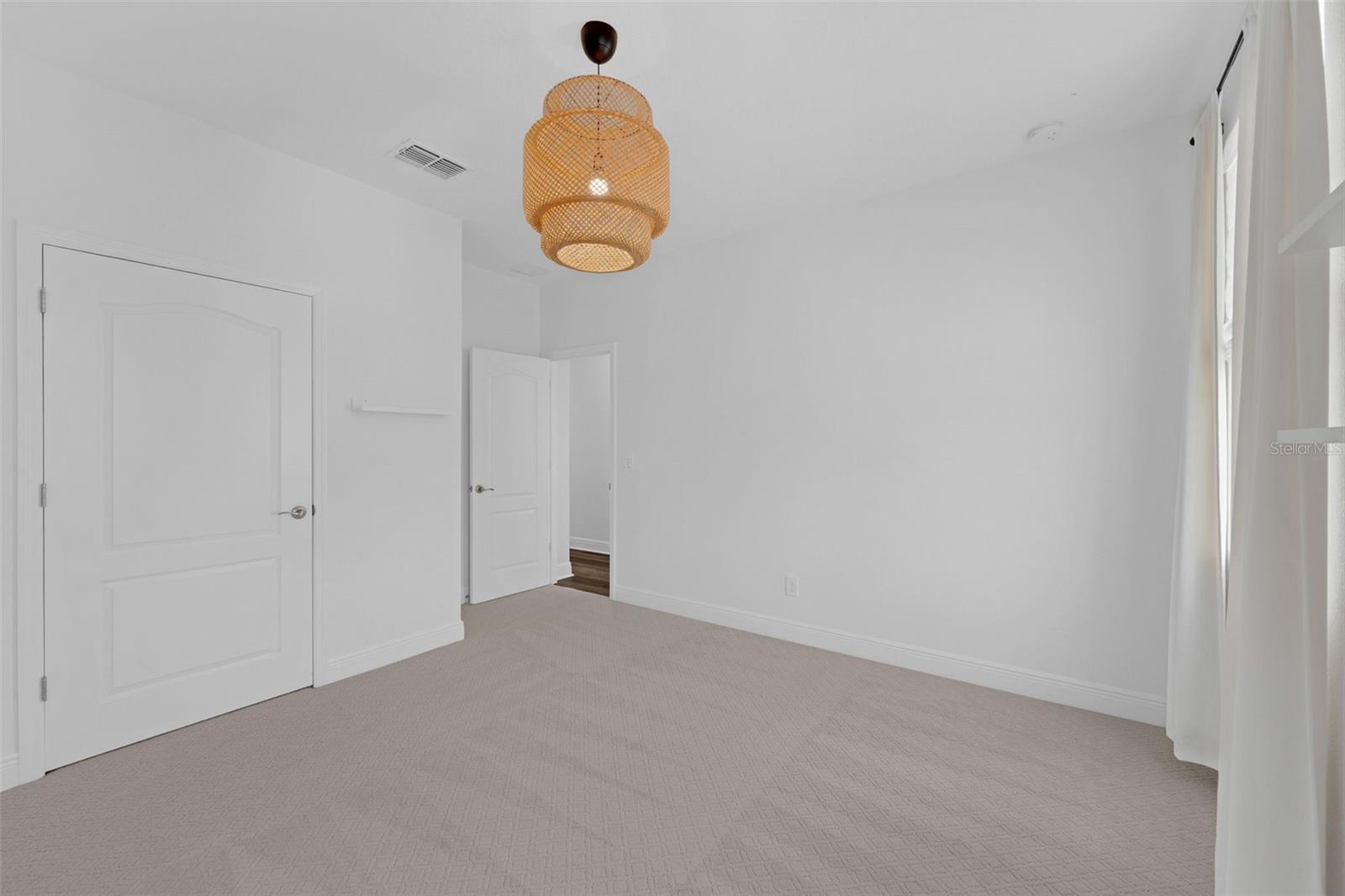 Image 19 of 37 For 9378 Bradleigh Drive