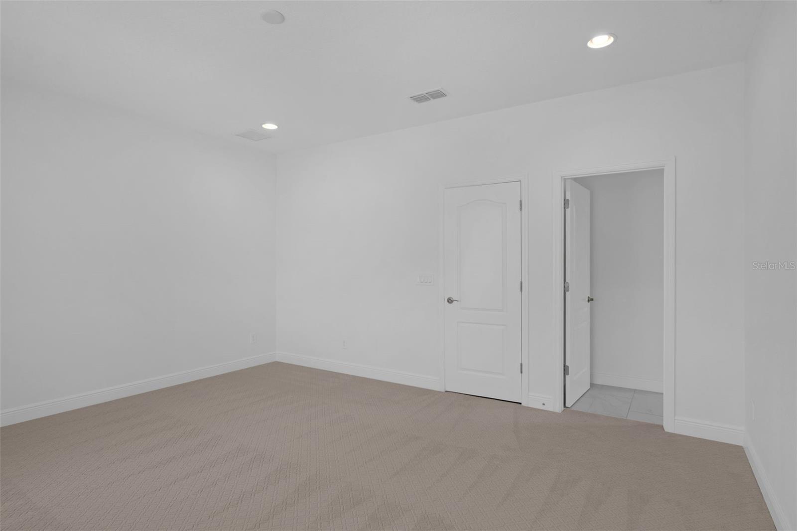 Image 21 of 37 For 9378 Bradleigh Drive