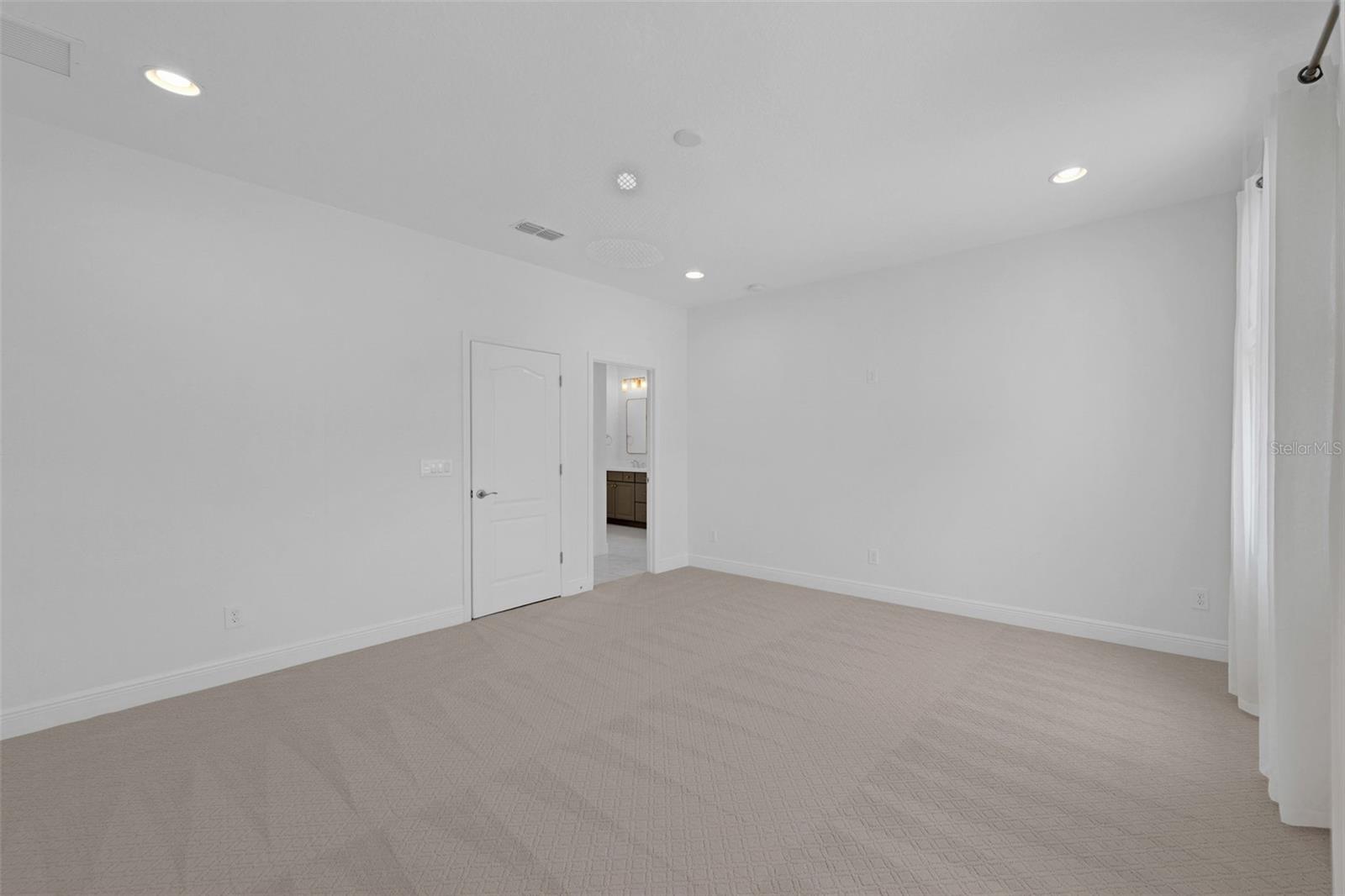 Image 22 of 37 For 9378 Bradleigh Drive