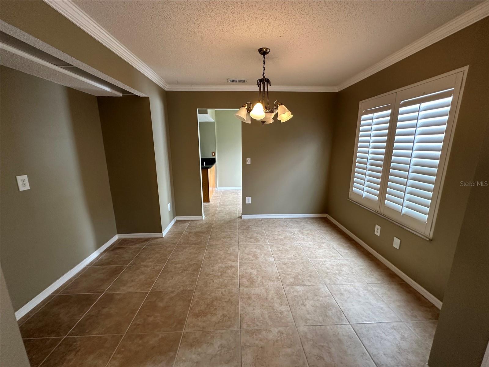 Image 5 of 24 For 3837 Holston Way