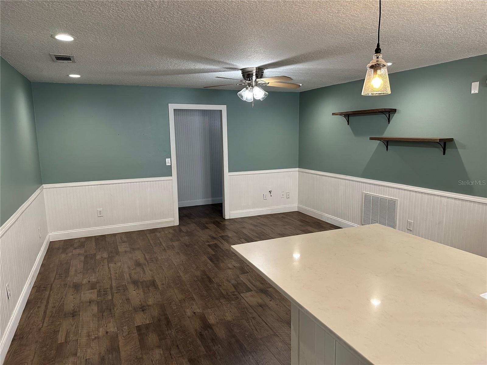 Image 4 of 15 For 5520 Albert Drive