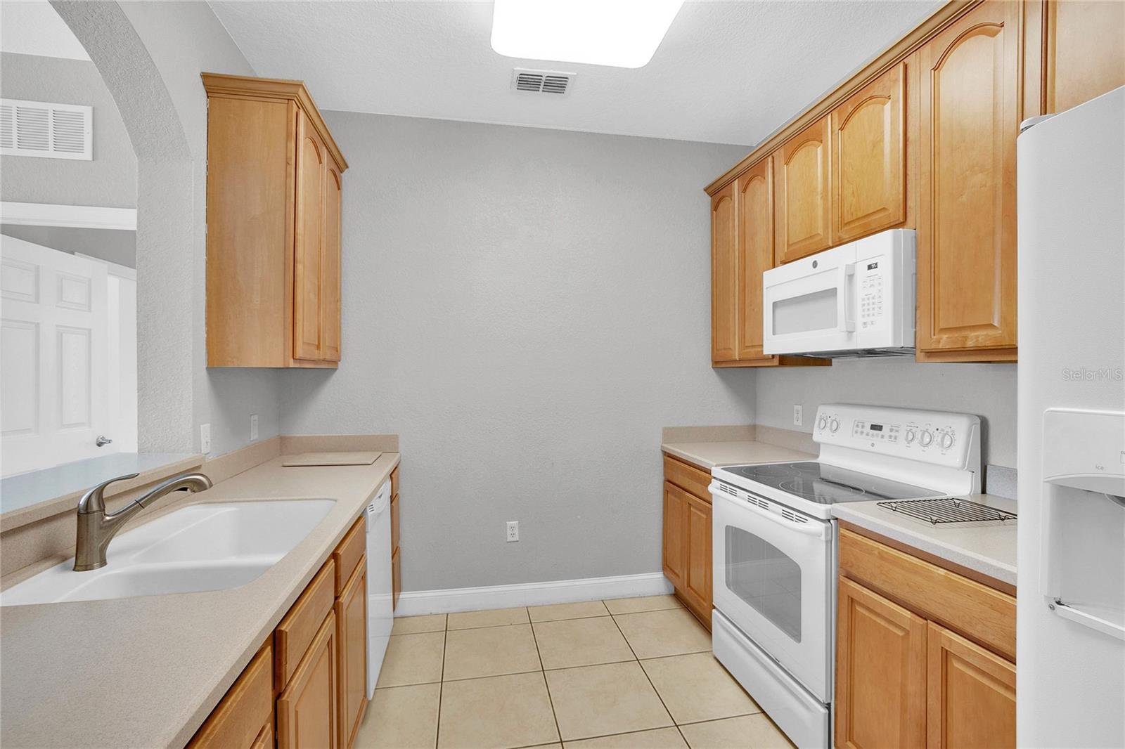 Image 2 of 12 For 4814 Cayview Avenue 20813