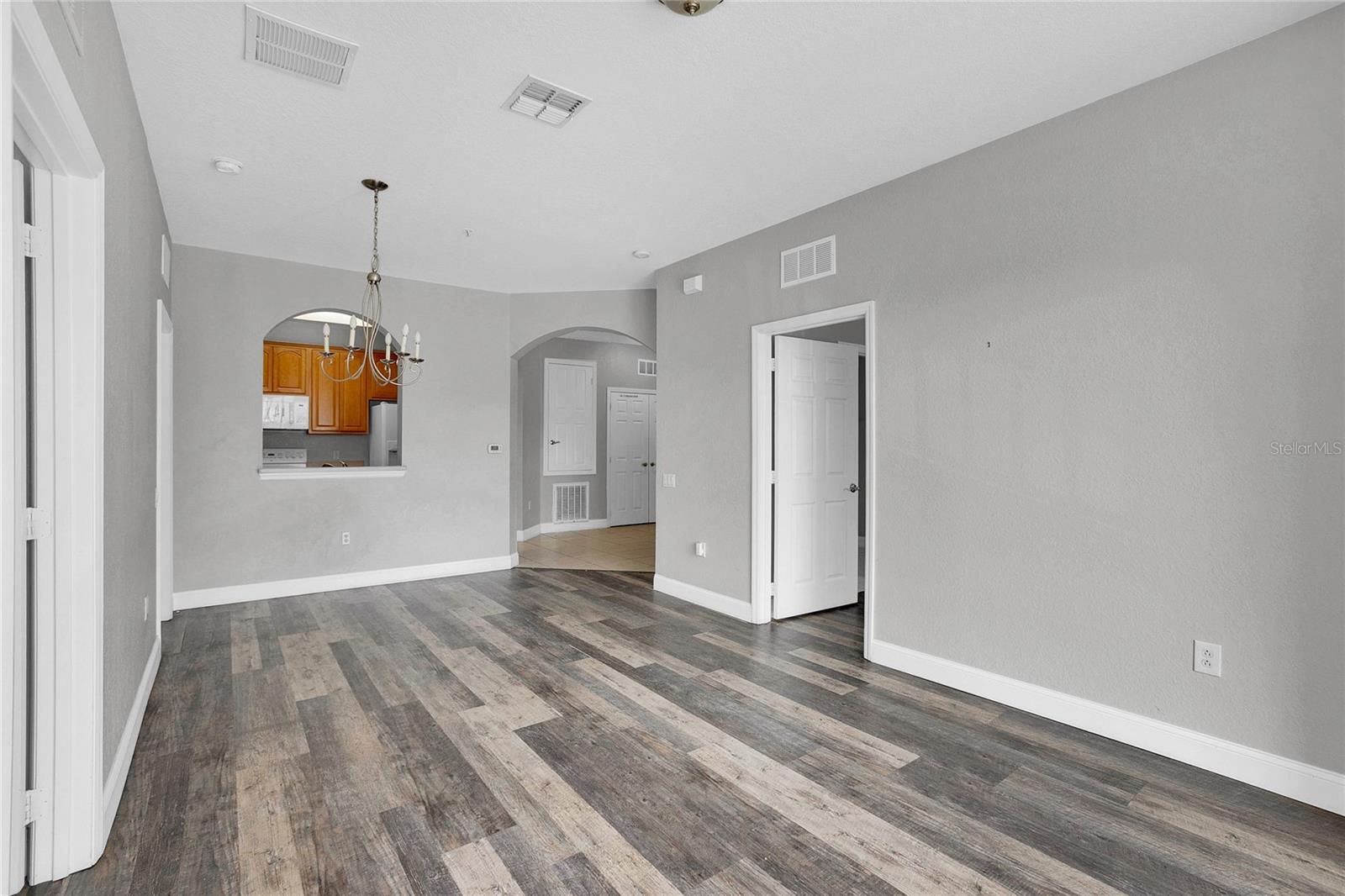 Image 3 of 12 For 4814 Cayview Avenue 20813