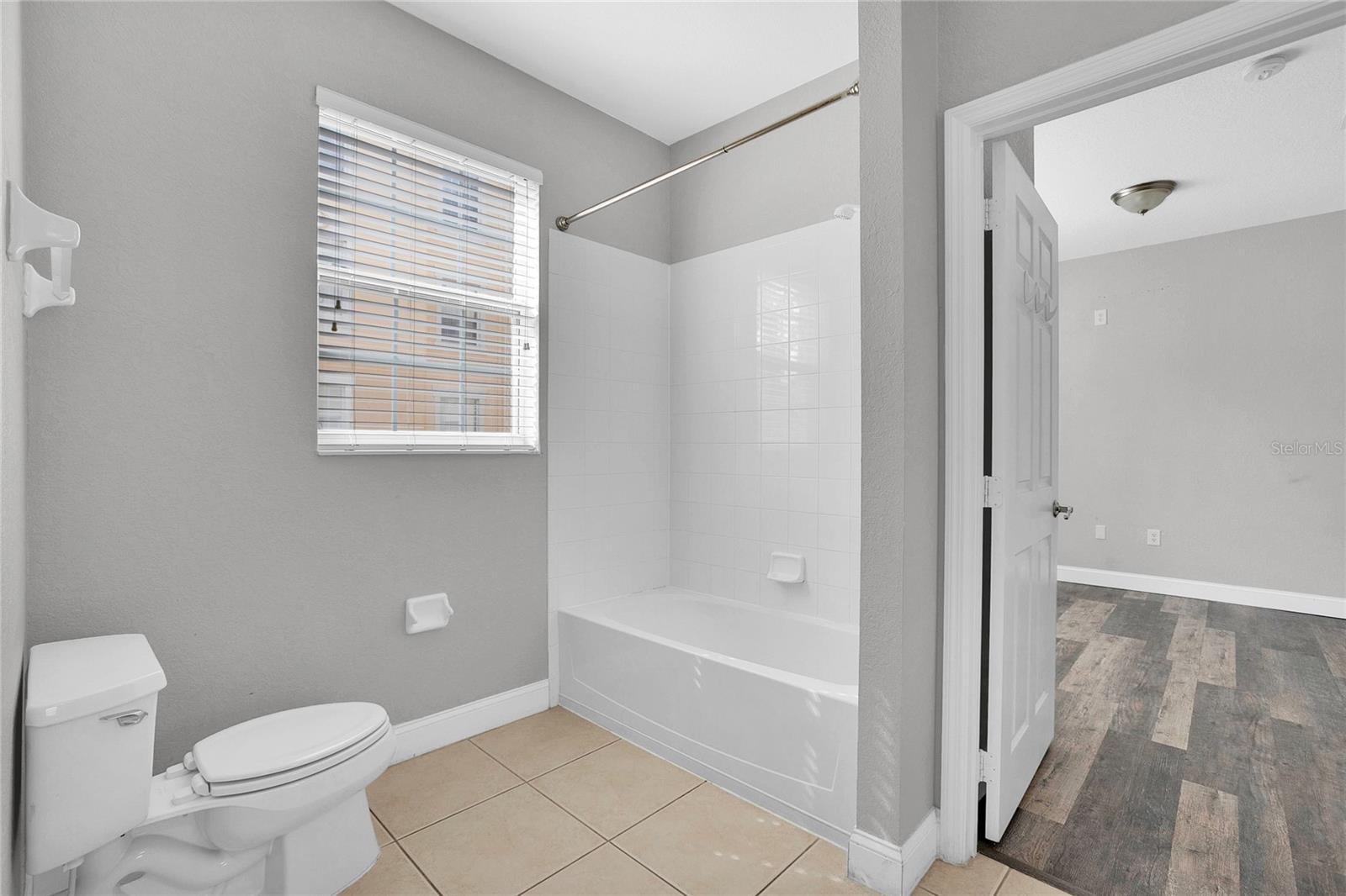 Image 7 of 12 For 4814 Cayview Avenue 20813