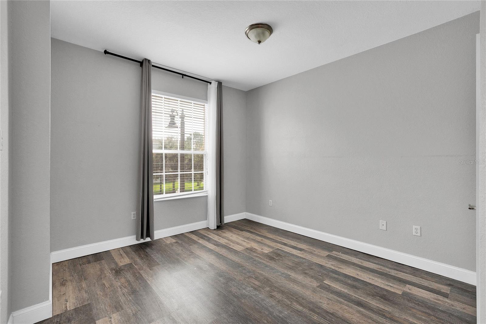 Image 8 of 12 For 4814 Cayview Avenue 20813